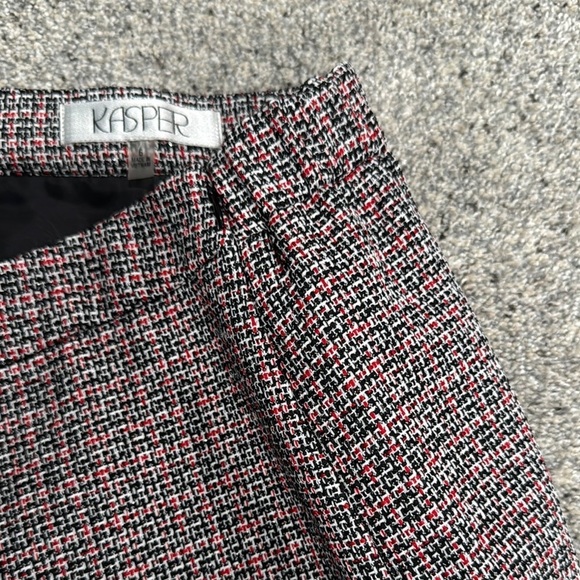 Kasper Elegant Tweed Flared Skirt - Black and Red - Picture 6 of 8